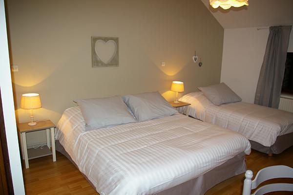 Bed and Breakfast Les Temps Gourmands Mondrepuis Exterior foto